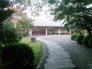 aoyama_20051012-2.jpg